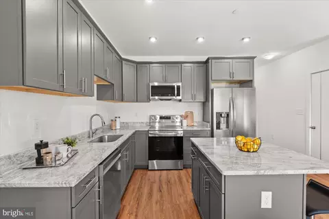 1940 3rd St NE #12, Washington, DC 20002 photo 10