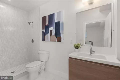 1940 3rd St NE #12, Washington, DC 20002 photo 17