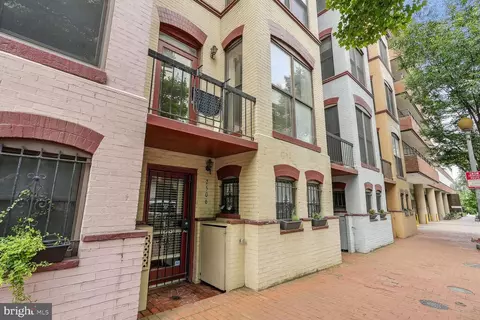 2506 M St NW #2506, Washington, DC 20037