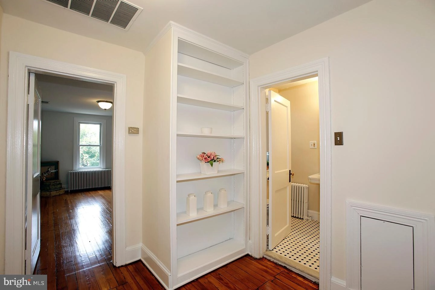 1820 35th St NW, Washington, DC 20007 photo 6