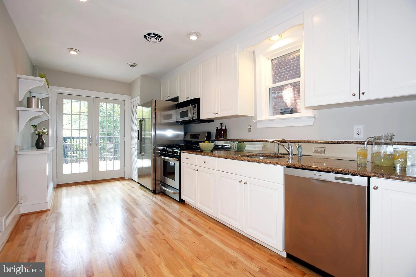 1820 35th St NW, Washington, DC 20007 photo 9