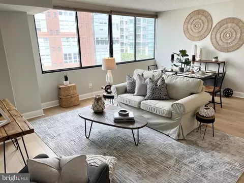 1245 13th St NW #614, Washington, DC 20005