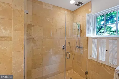 1614 34th St NW, Washington, DC 20007 photo 36