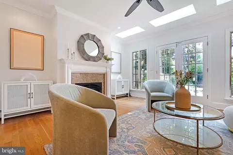 1614 34th St NW, Washington, DC 20007 photo 4