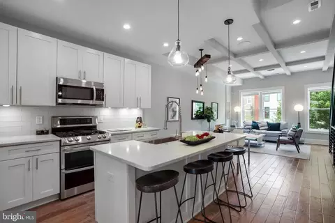 3615 10th St NW #PH-B, Washington, DC 20010