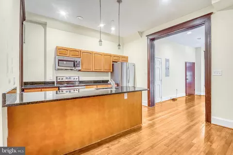 1929 Calvert St NW, Washington, DC 20009 photo 7