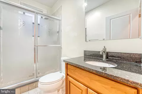 1929 Calvert St NW, Washington, DC 20009 photo 16