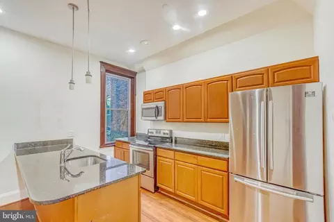 1929 Calvert St NW, Washington, DC 20009 photo 10