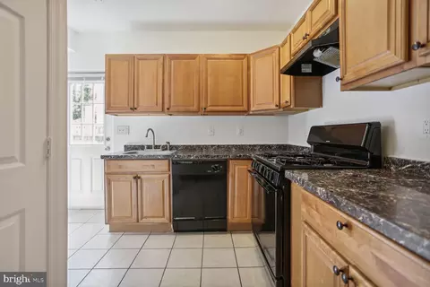1175 3rd St NE, Washington, DC 20002 photo 10