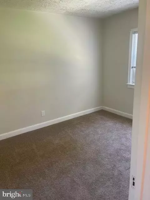 1760 W Se, Washington, DC 20001 photo 5