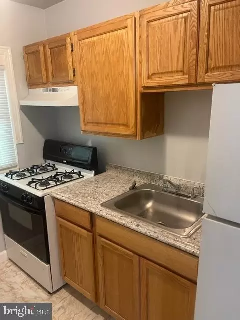 1760 W Se, Washington, DC 20001 photo 3