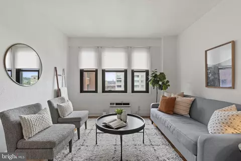 1010 25th St NW #709, Washington, DC 20037