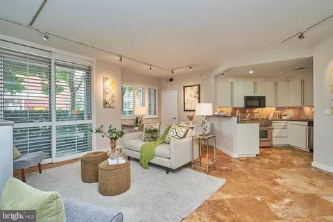 1300 13th St NW #102, Washington, DC 20005
