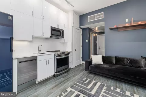 1211 G St SE #2, Washington, DC 20003 photo 3