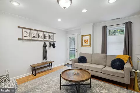 819 9th St NE, Washington, DC 20002 photo 6