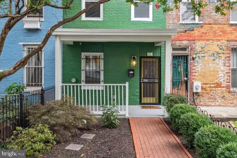 819 9th St NE, Washington, DC 20002 photo 2