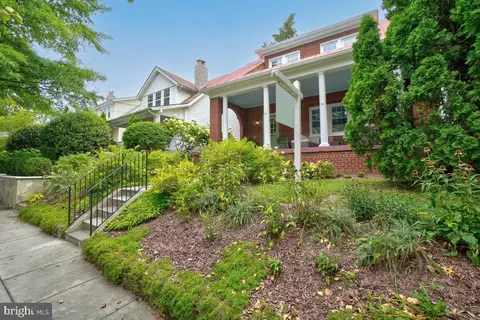 1211 Hamilton St NW, Washington, DC 20011