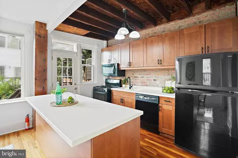 181 V St NE, Washington, DC 20002 photo 11