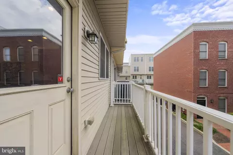 312 I St SE, Washington, DC 20003 photo 2