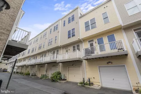 312 I St SE, Washington, DC 20003 photo 6