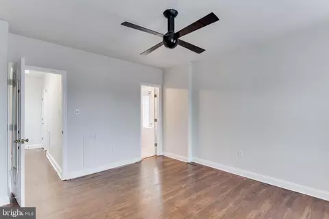 160 12th St SE, Washington, DC 20003 photo 18