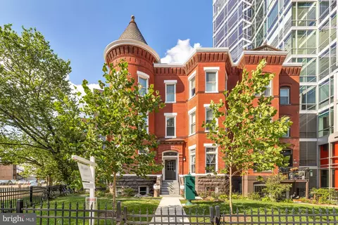 459 Massachusetts Ave NW #2, Washington, DC 20001