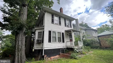 1227 Girard St NE, Washington, DC 20017