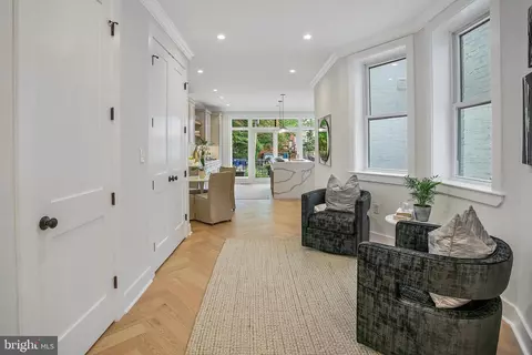 329 11th St NE, Washington, DC 20002 photo 9
