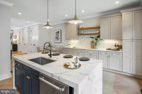 329 11th St NE, Washington, DC 20002 photo 15