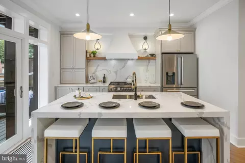 329 11th St NE, Washington, DC 20002 photo 11