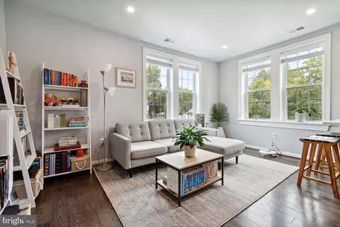 1801 Otis St NE #3, Washington, DC 20018