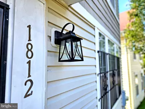 1812 Bruce Pl SE, Washington, DC 20020