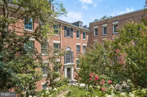 2733 Ordway St NW #5, Washington, DC 20008