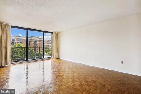 2555 Pennsylvania Ave NW #914, Washington, DC 20037