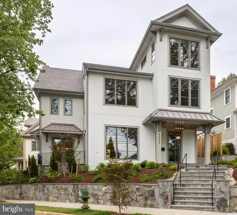 5533 Hawthorne Pl NW, Washington, DC 20016