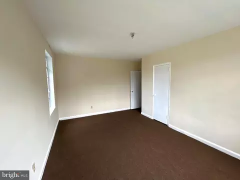 4002 E Se SE #204, Washington, DC 20019 photo 3