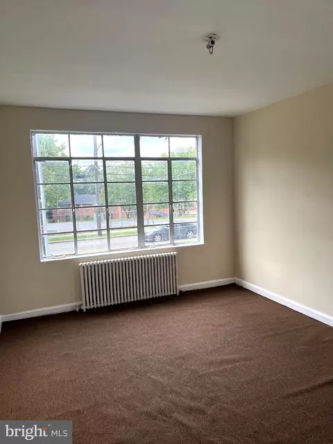 4002 E Se SE #204, Washington, DC 20019 photo 2