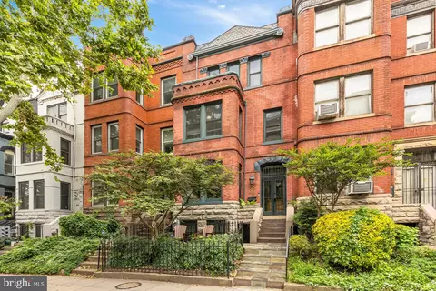 2016 15th St NW, Washington, DC 20009