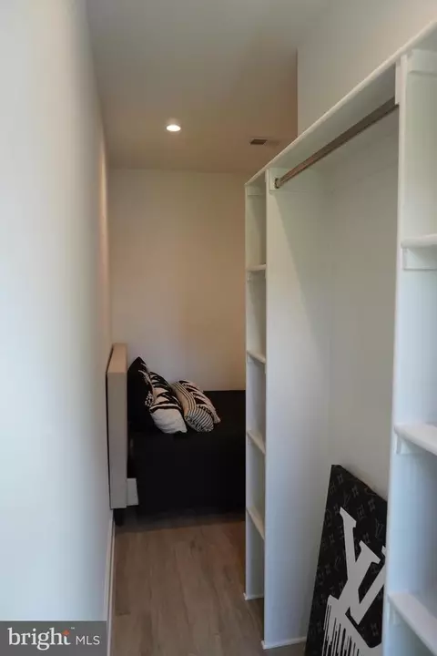 256 15th SE #5, Washington, DC 20003 photo 11