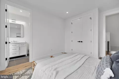 321 V St NE #2, Washington, DC 20002 photo 24