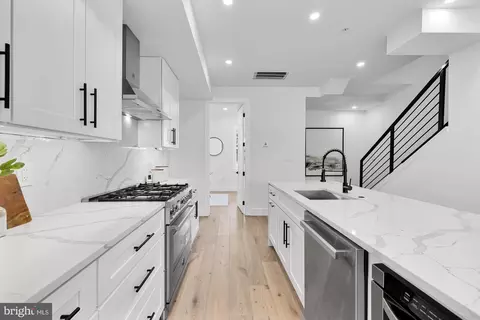 321 V St NE #2, Washington, DC 20002 photo 14