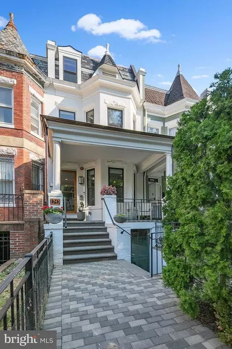 1343 Kenyon St NW #1, Washington, DC 20010