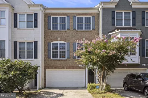 3280 Theodore R Hagans Dr NE, Washington, DC 20018