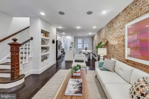 655 Morris Pl NE, Washington, DC 20002 photo 4
