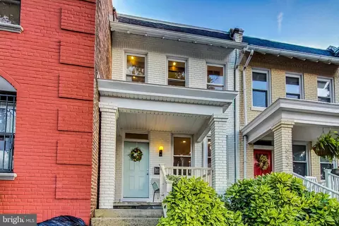 655 Morris Pl NE, Washington, DC 20002