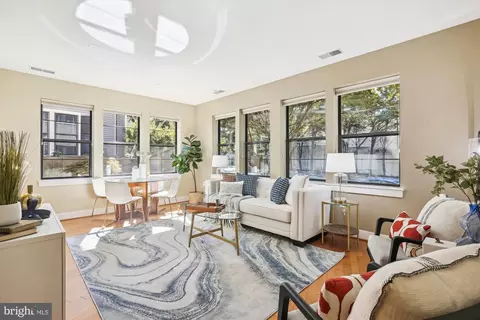 5201 Wisconsin Ave NW #101, Washington, DC 20015