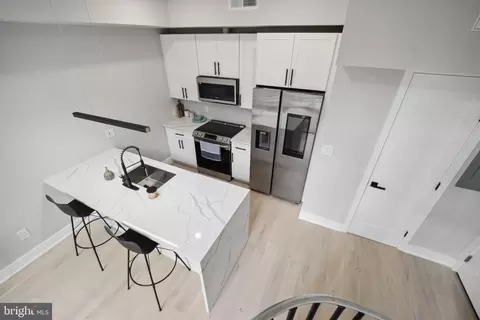 2213 M St NE #8, Washington, DC 20002 photo 9