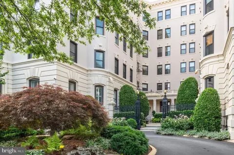 2153 California St NW #402, Washington, DC 20008