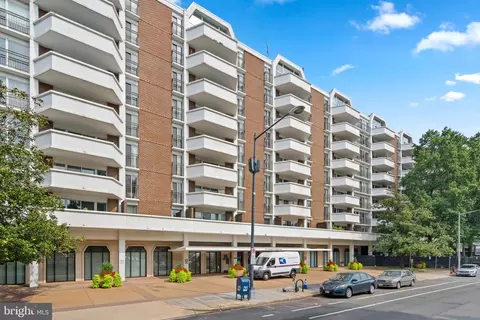 700 7th St SW #215, Washington, DC 20024