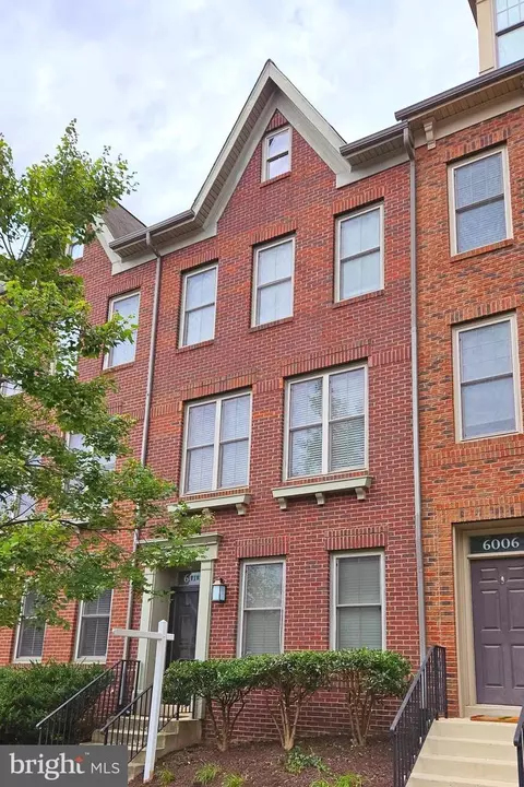 6004 Mclean Pl NE, Washington, DC 20011